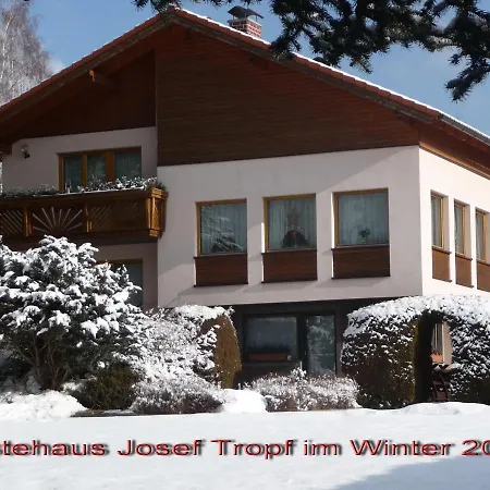 Gaestehaus Tropf شقة *
